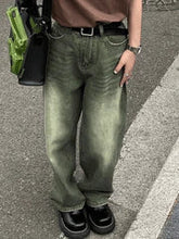 Vaqueros boyfriend con efecto descolorido vintage verde